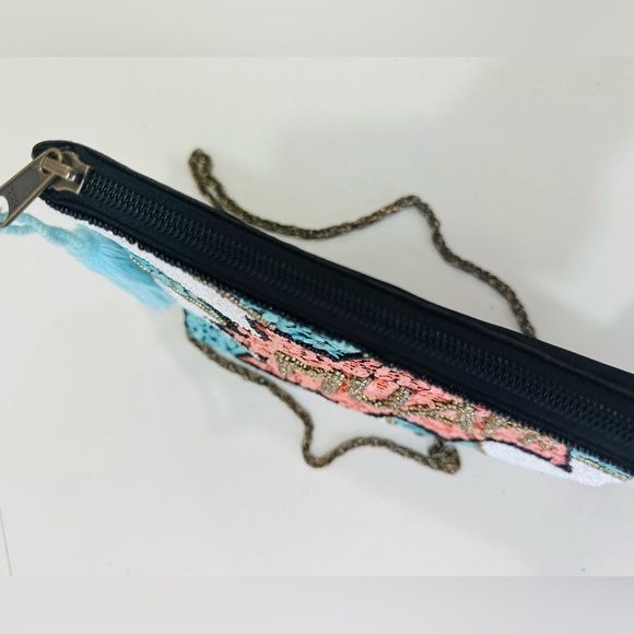 AMERICA & BEYOND  Blue /Pink Beaded Sequined Crossbody‎ - Picture 8 of 10